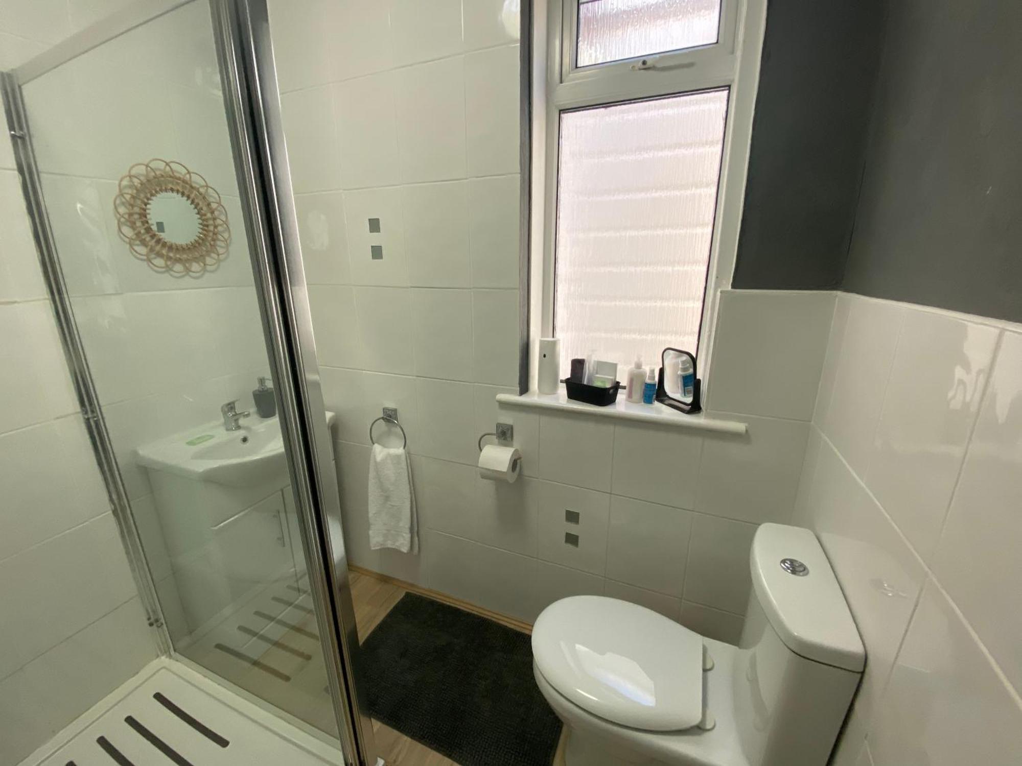 Peacock Guest House Ларгс Экстерьер фото